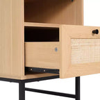 Comodino di metà secolo nero/naturale con cassetto in rattan e ripiano aperto