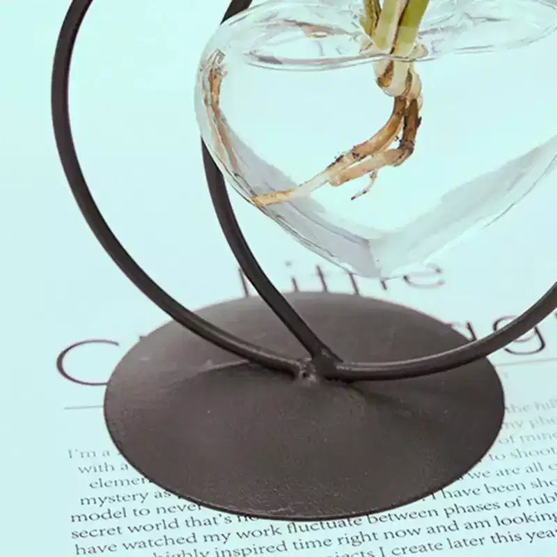 NotArt Nordic Cat-shaped Iron & Glass Hydroponic Flower Vase - Welded & Painted Aquarium-style Decor